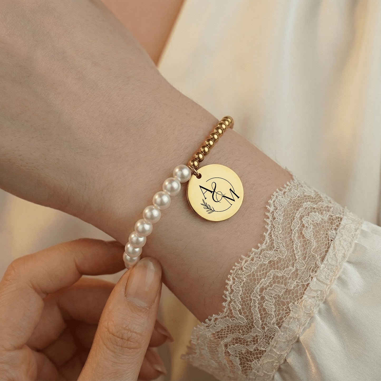 Personalized Pearl & Gold Initial Bracelet – Romantic Valentine’s Day Gift for Her